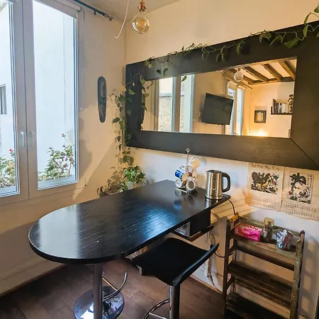 Daire Cosy Loft Marais Spirit